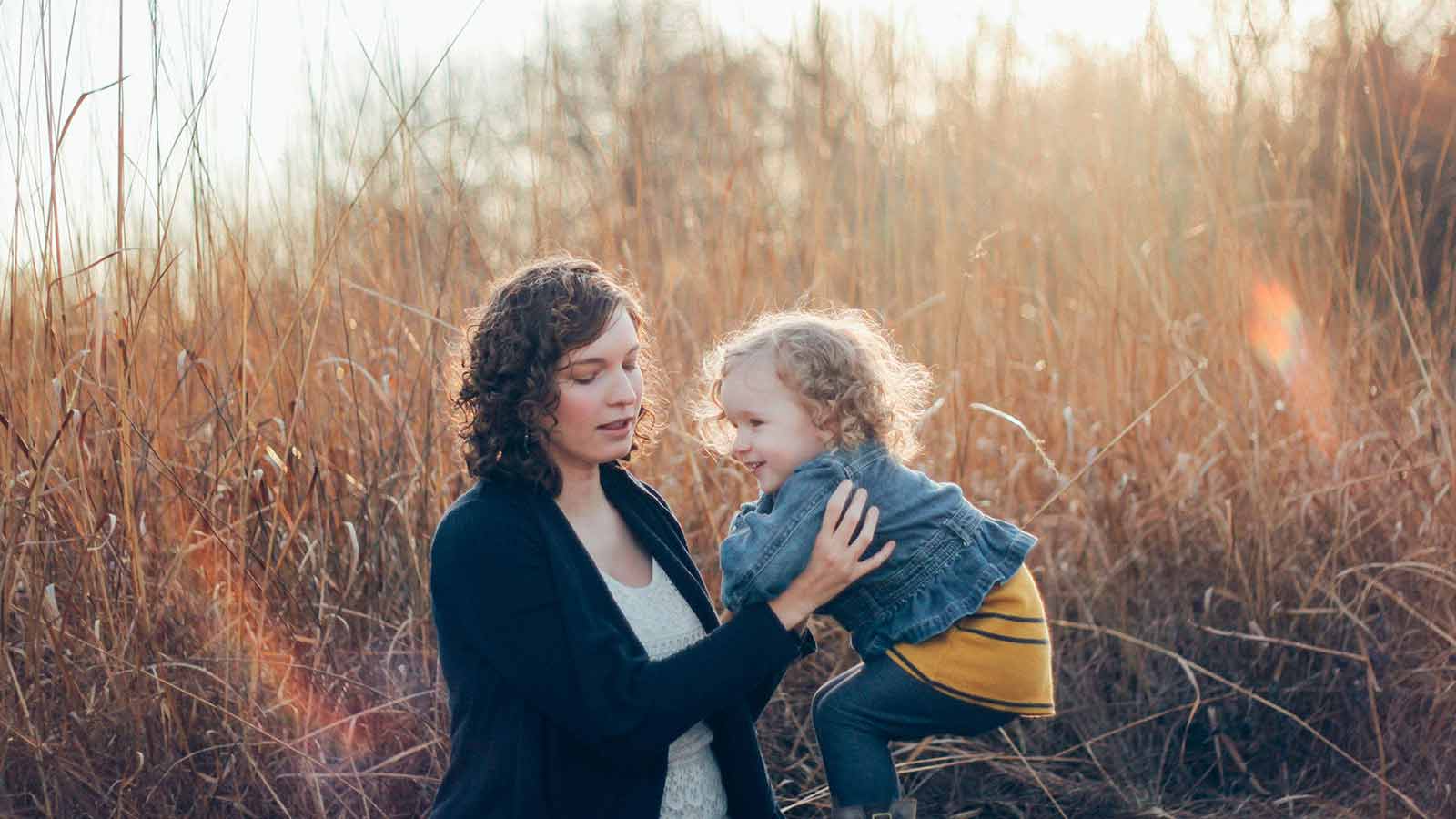 MotherandChildinwheatfield
